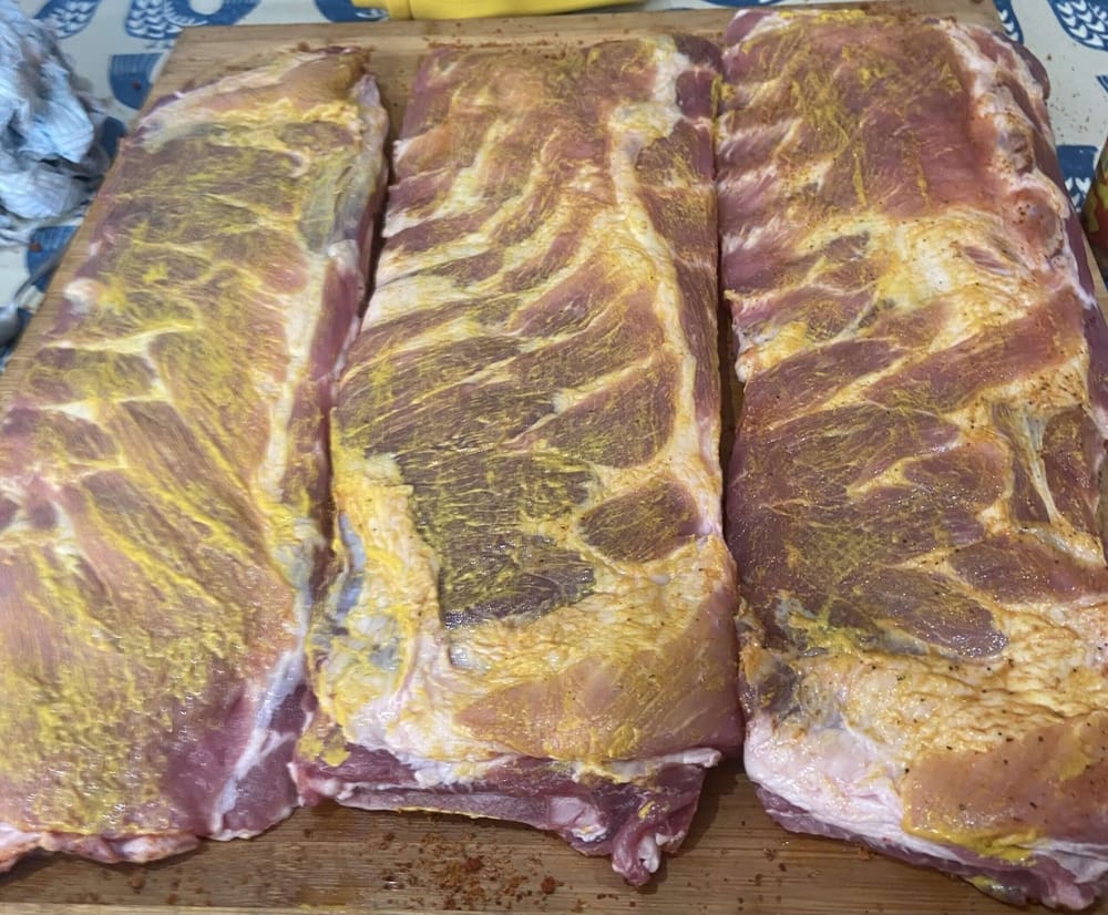 Ribs rubbed with mustard